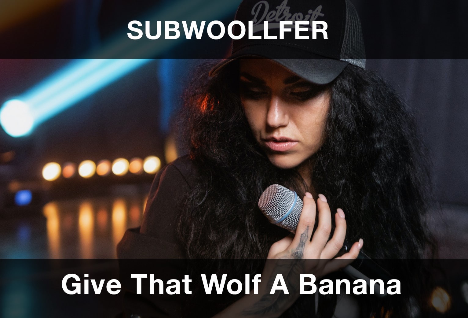 Subwoollfer - Give That Wolf A Banana Şarkı Sözleri Çeviri